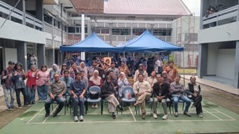 FIB Unmul Sukses Gelar Bazar Humaniora, Terapkan Teori KWU Lewat Aksi Nyentrik